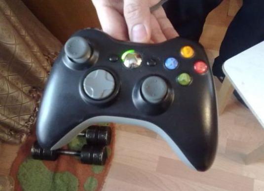 कैसे Xbox 360 के लिए जॉयस्टिक कनेक्ट करने के लिए?